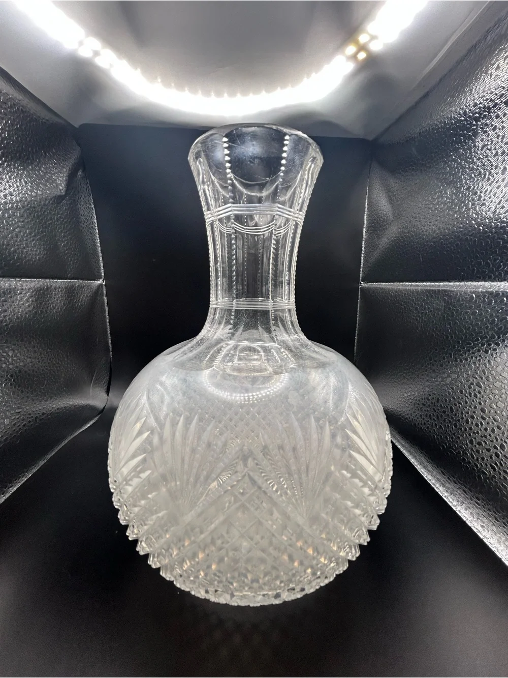 ANTIQUE AMERICAN BRILLIANT CUT GLASS CRYSTAL WATER BOTTLE DECANTER CARAFE 8 1/2